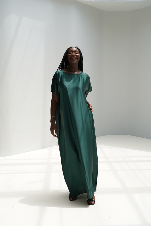 Robe en satin vert