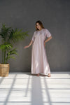 Robe en satin rose