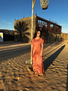 Robe en satin camel